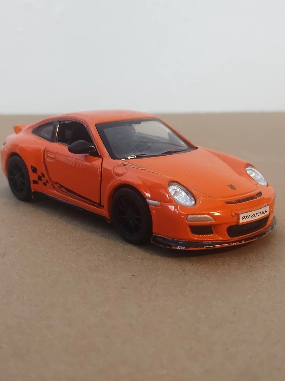Kinsmart Porsche 911 GT3 RS Model Car Collectible Toy some scratches missing the